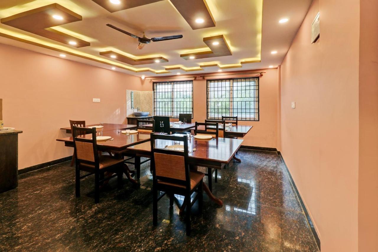 Oak联排别墅梦境套房酒店 Yelahanka 外观 照片